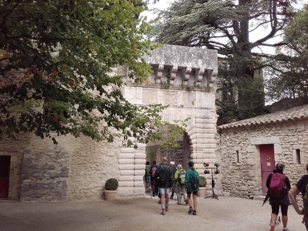 Sortie buissonnière "De la demeure Renaissance au Château de l'environnement"_Buoux