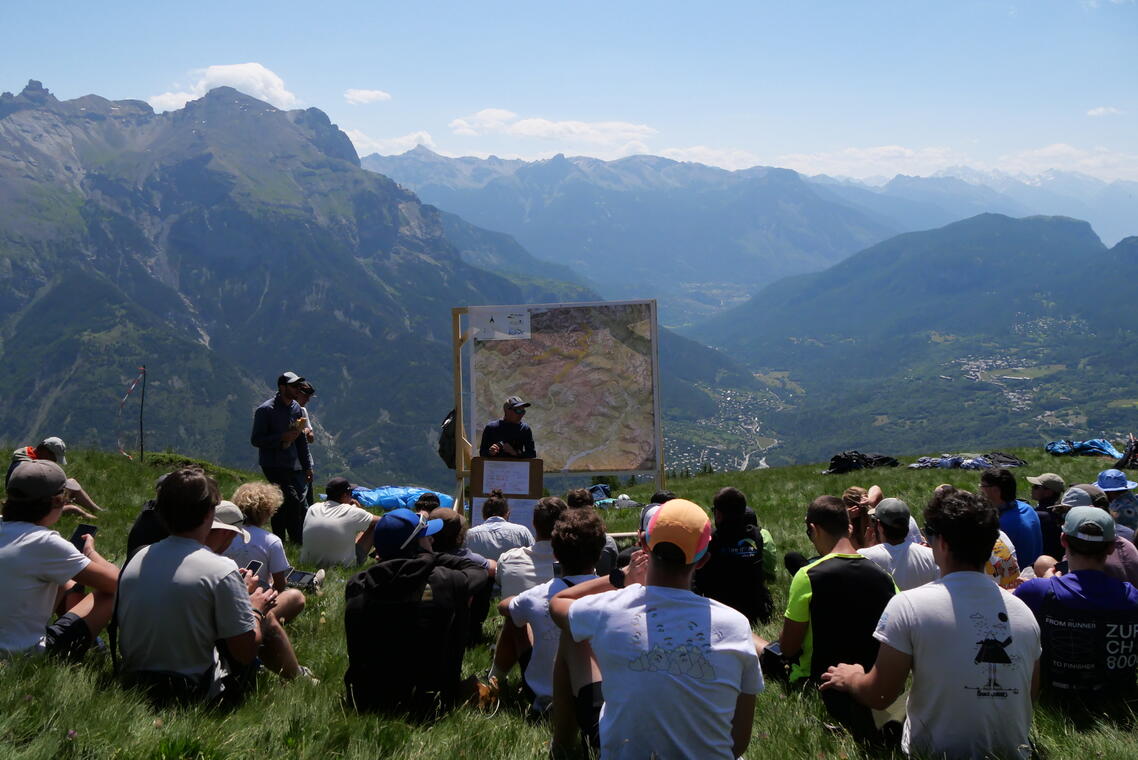 Compétition de distance en parapente, circuit sport_Vallouise-Pelvoux