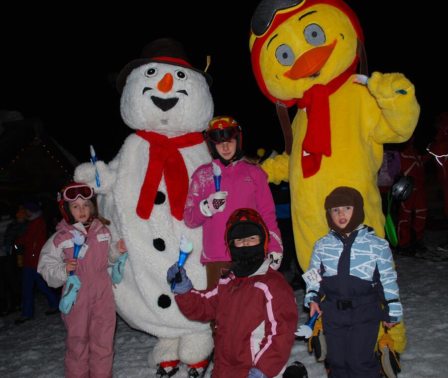 Descente aux flambeaux des enfants