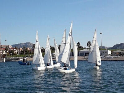Club de voile Voiles au Large Marseille.jpg