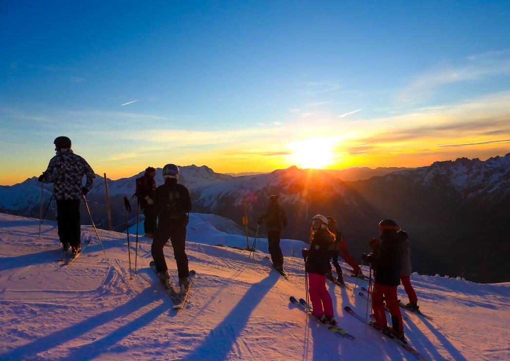 Ski au coucher du soleil 2800_Oz-en-Oisans