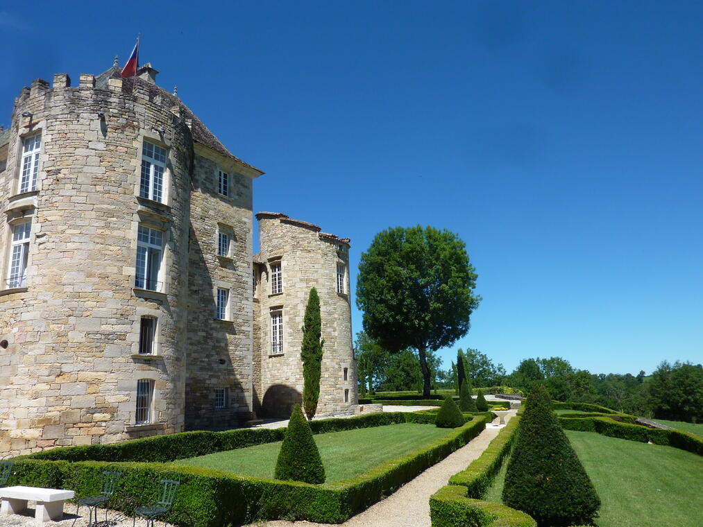 chateau en exterieur