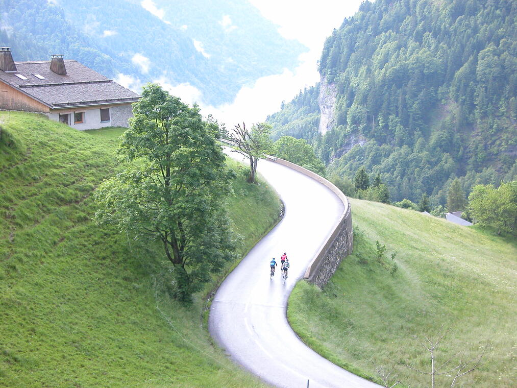 Montée du Col des Aravis