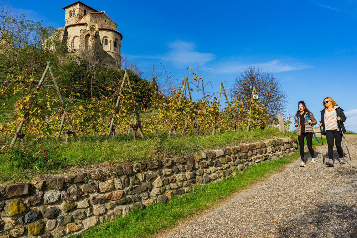 GR® de Pays Vignoble méridional et patrimoine_Saint-Romain-le-Puy