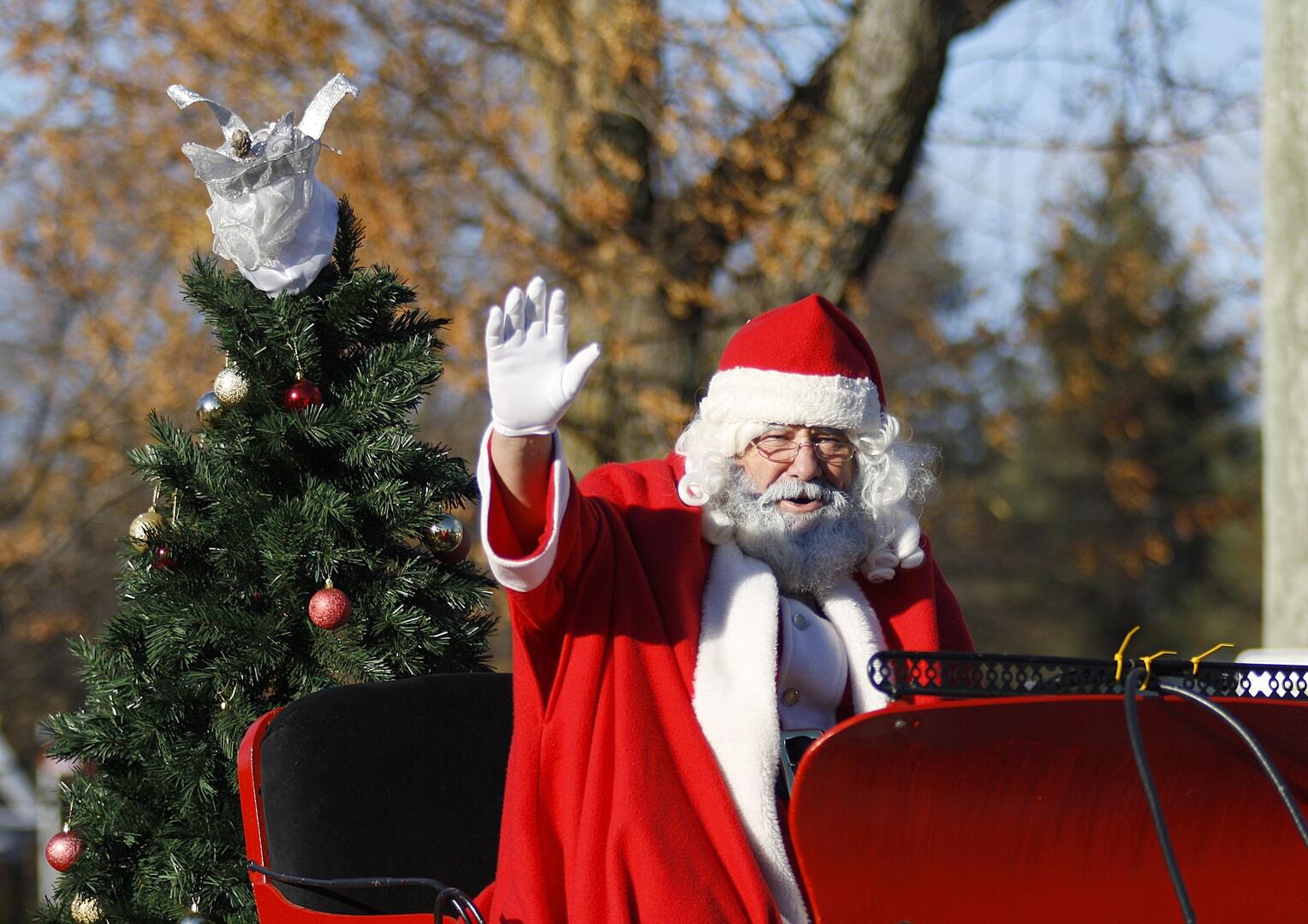 santa-g98572b3dd_1920.jpg