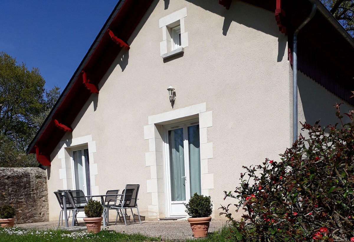 506354_villa_medicis_location_3.jpg