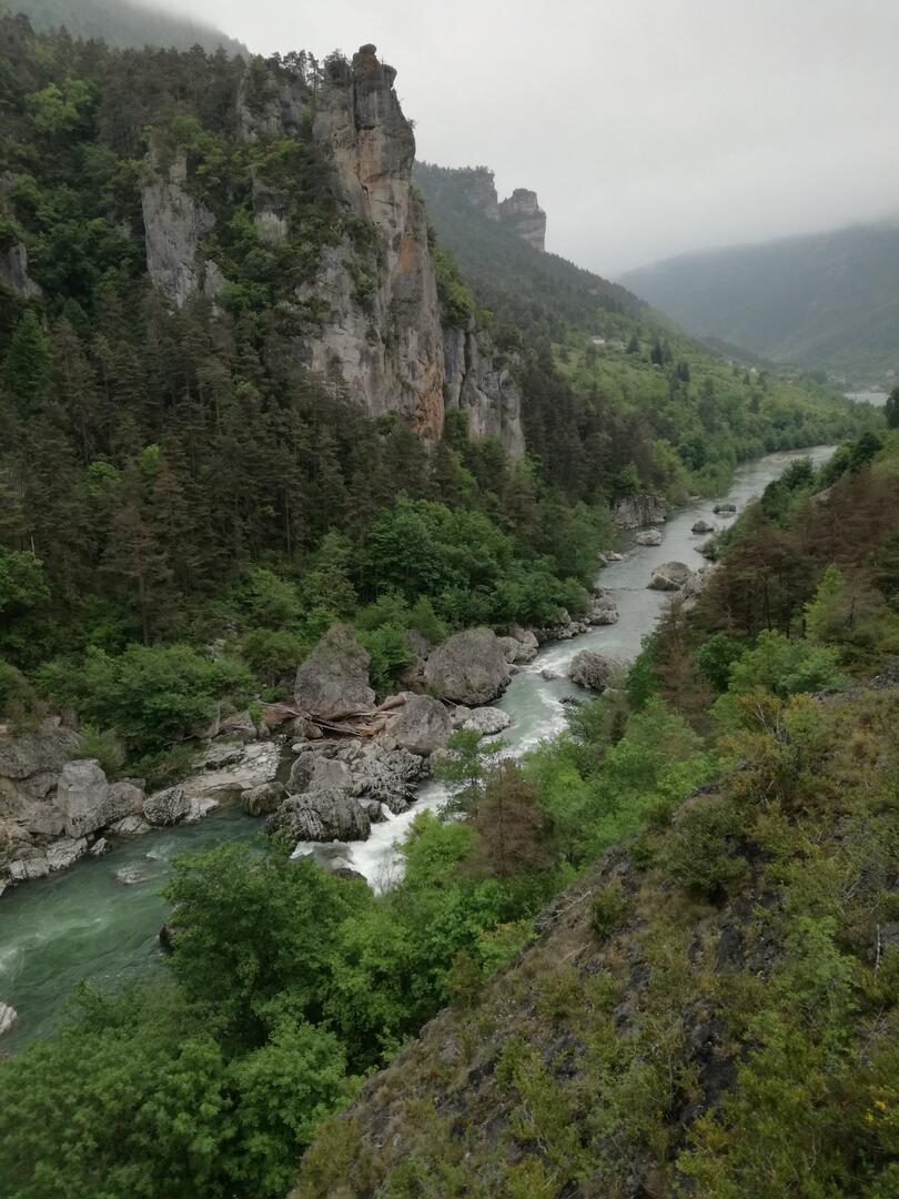 Tarn au Pas de Soucis 9-5-18 Alex.jpg