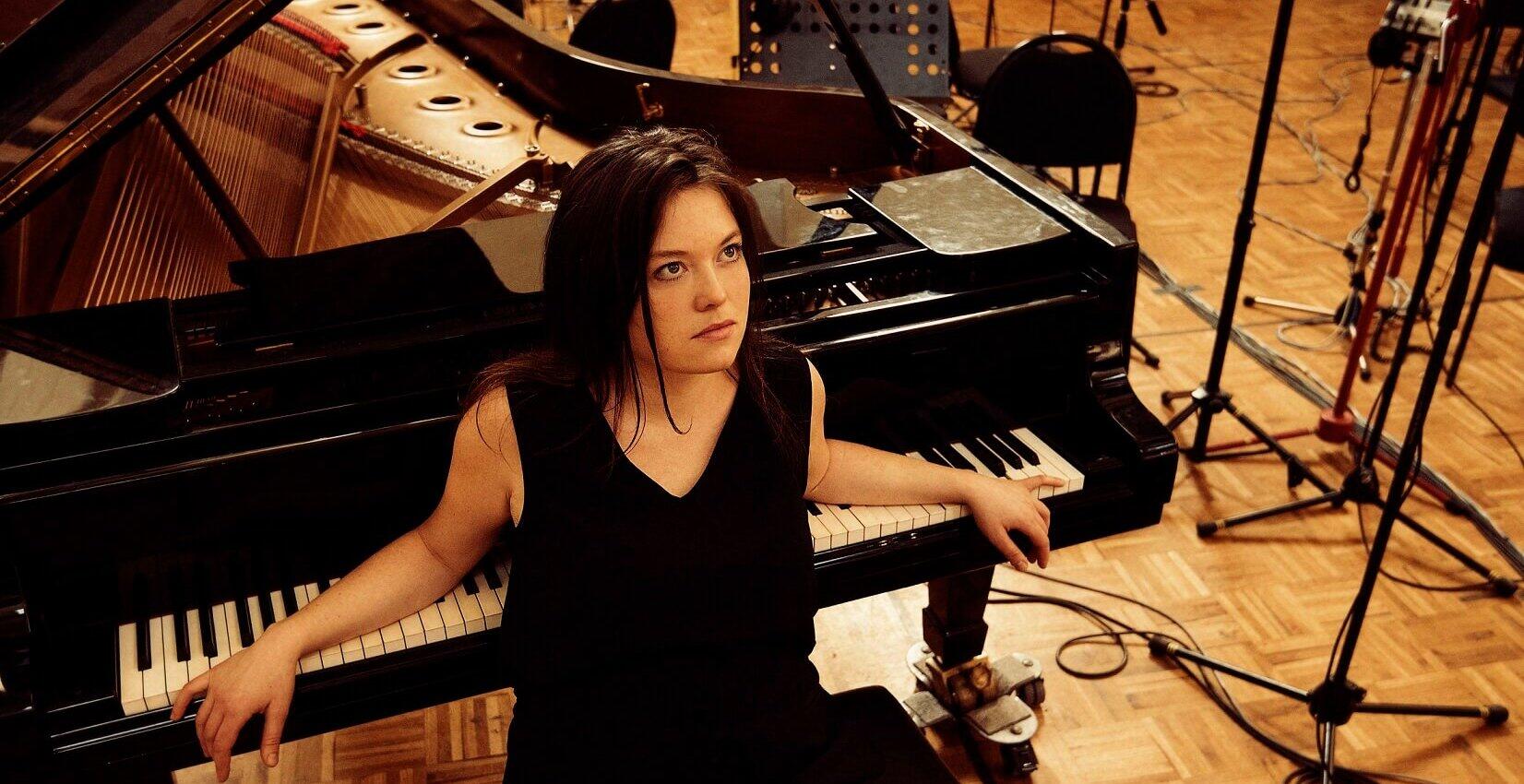Mathilde-Renault-piano-dada-1bis-1652x850.jpg