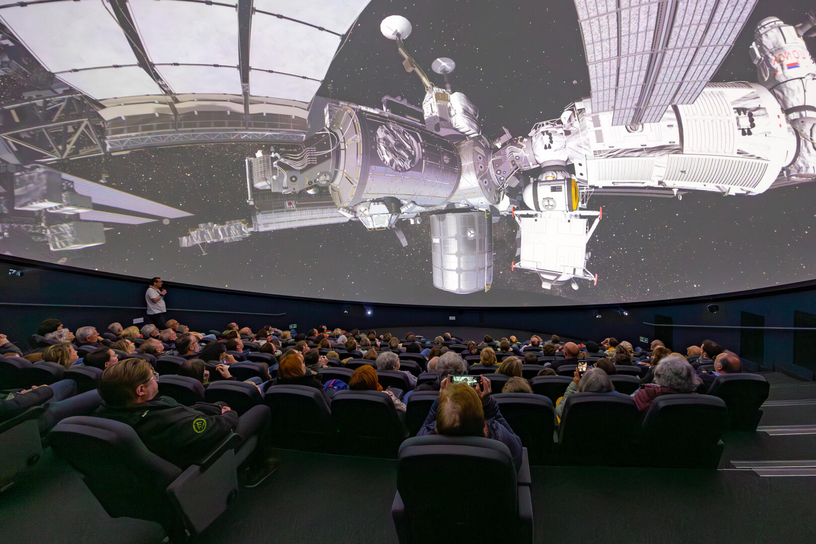 Orionis, le planétarium du Douaisis - Etoiles - Astronomie - Dome - Films - Douai - Douaisis - Nord - France (c)ADLanglet.jpg