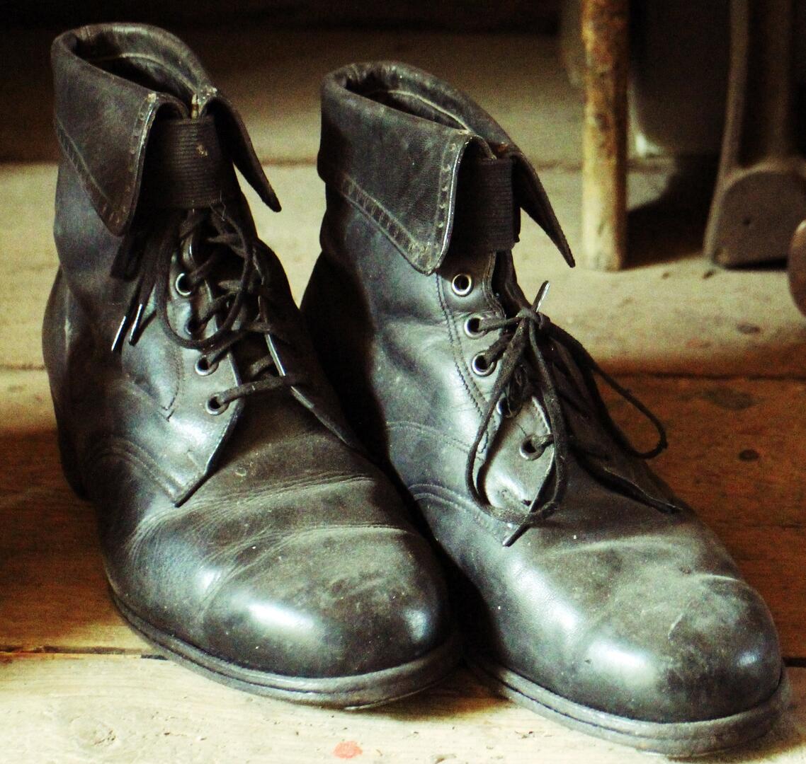 Chaussures anciennes.jpg