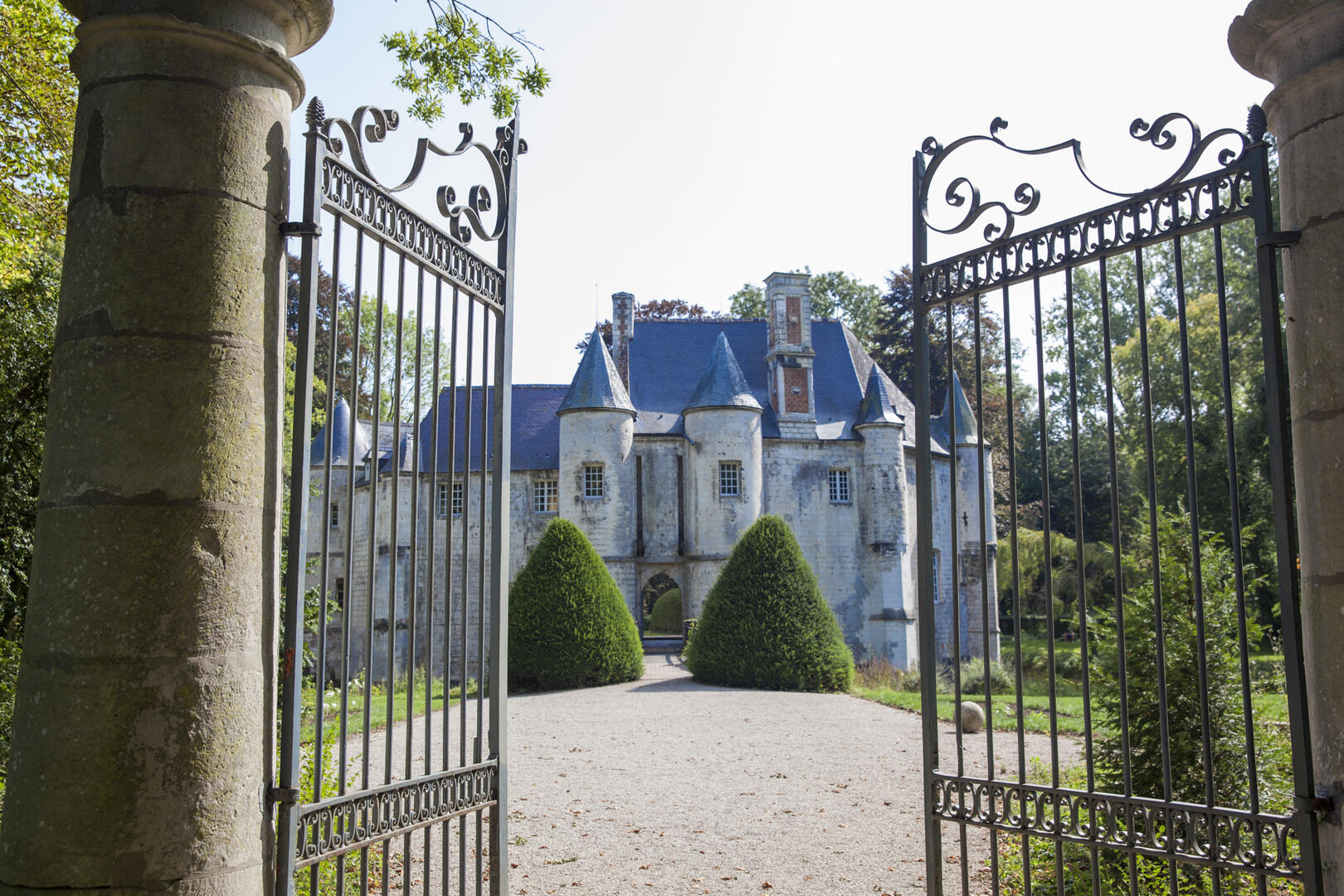 Chateau de Creminil Estree Blanche2-Copyright Brigitte Baudesson.jpg