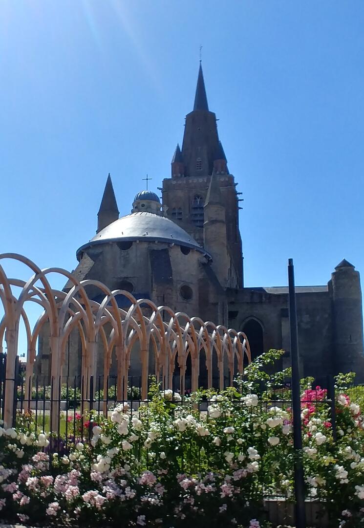 ouverture église notre dame redimensionnée .jpg