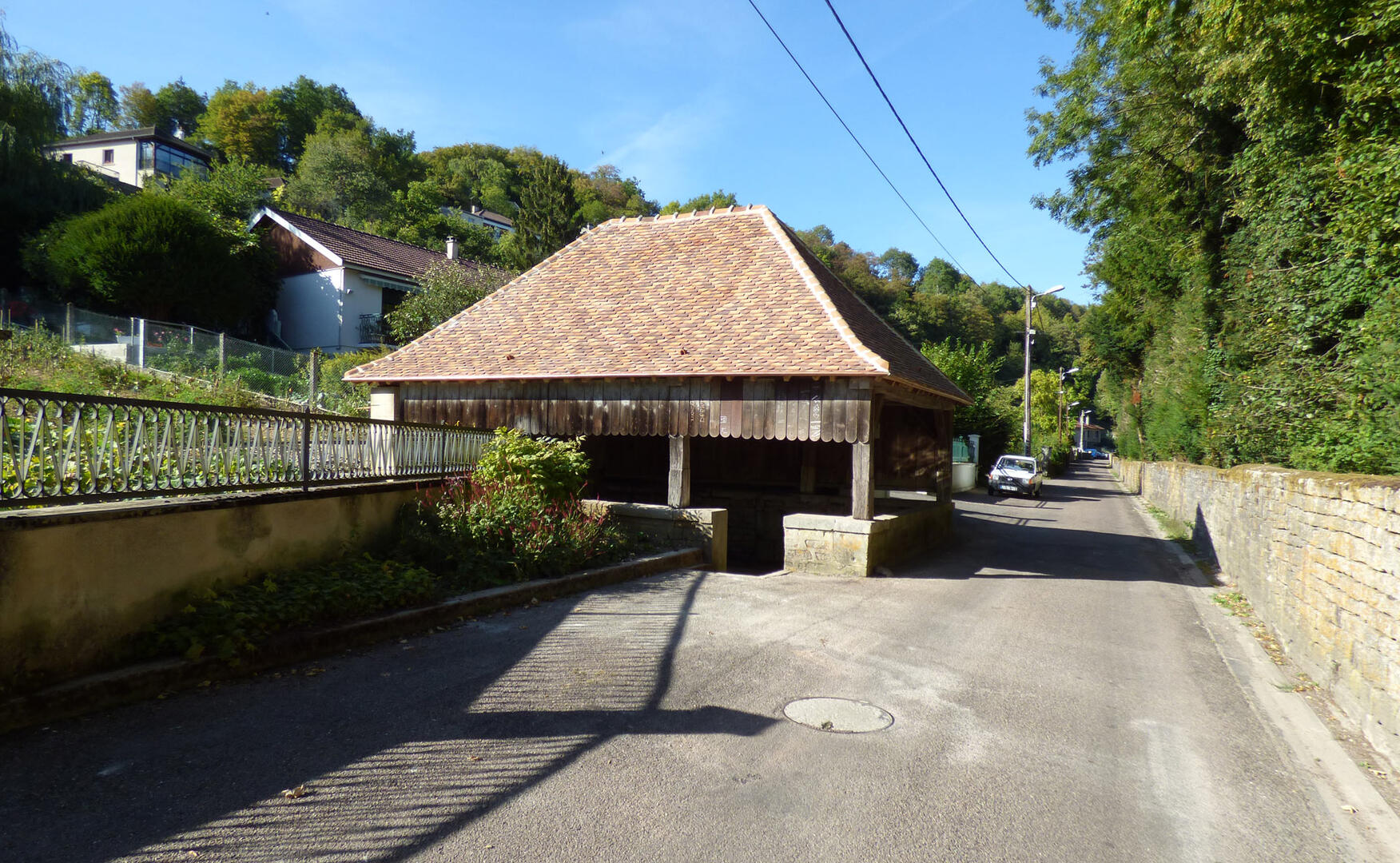 38-Lavoir-de-la-Fontaine-du-Grand-Jardin.jpg