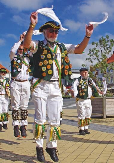 Danse North Wood Morris Men.jpg