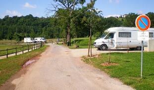 Aire de Camping-car.jpg