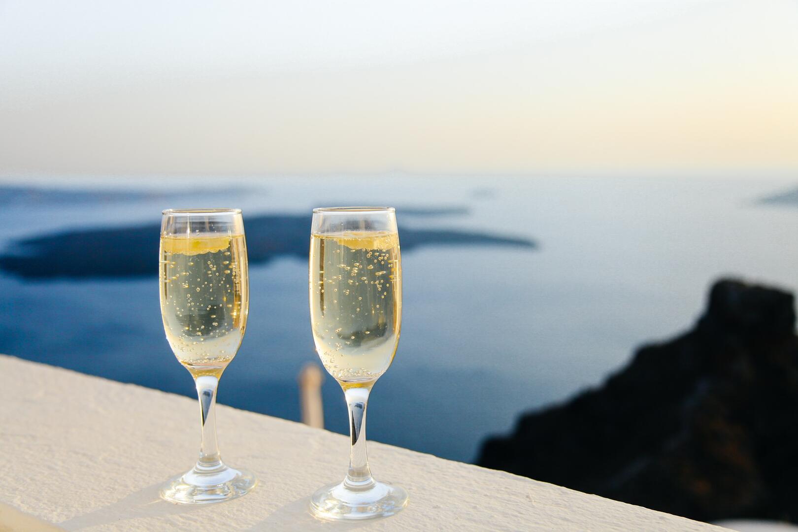 champagne-1110591_1920.jpg