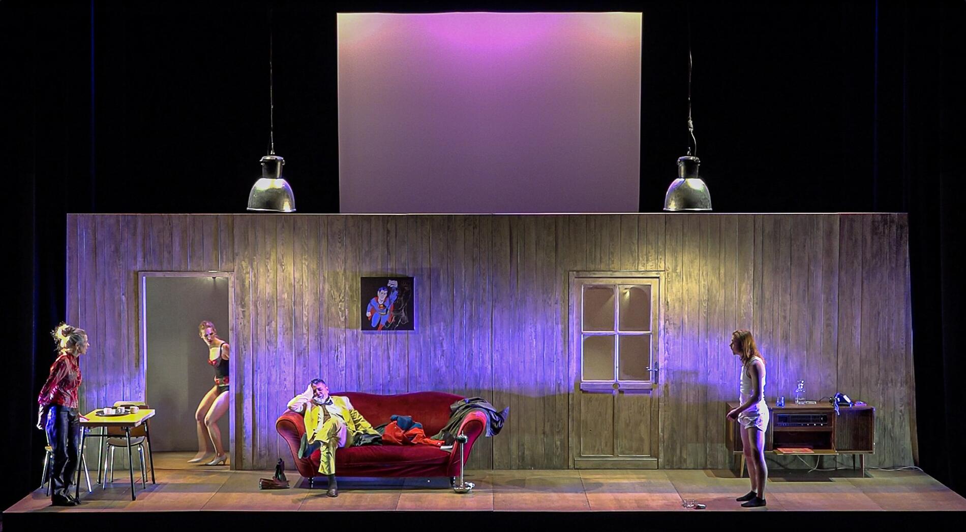 théâtre 13 oct.jpg