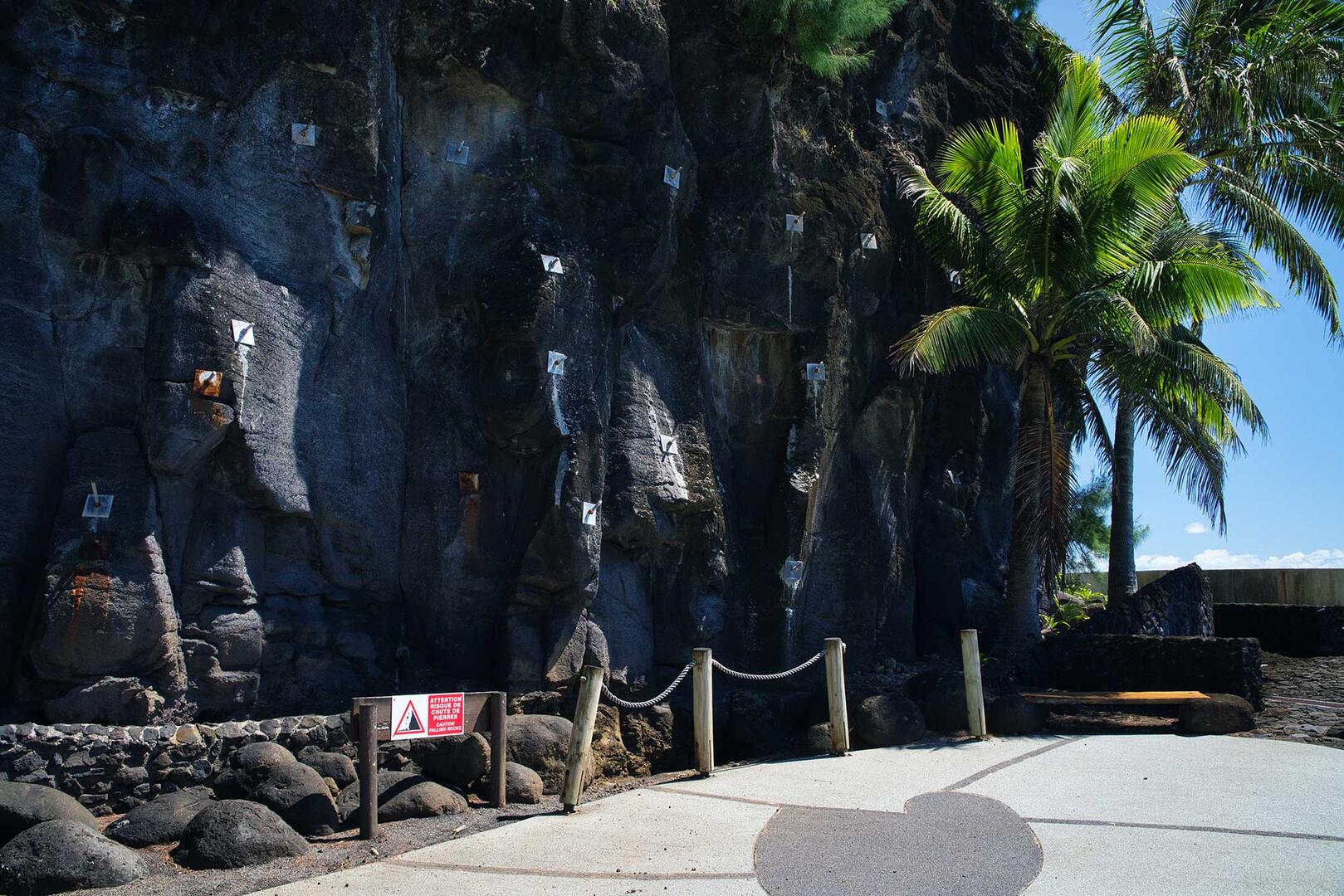 Tahiti---Trou-du-souffleur-Arahoho---Tahiti-Tourisme-©-Kristiyan-Markov.jpg