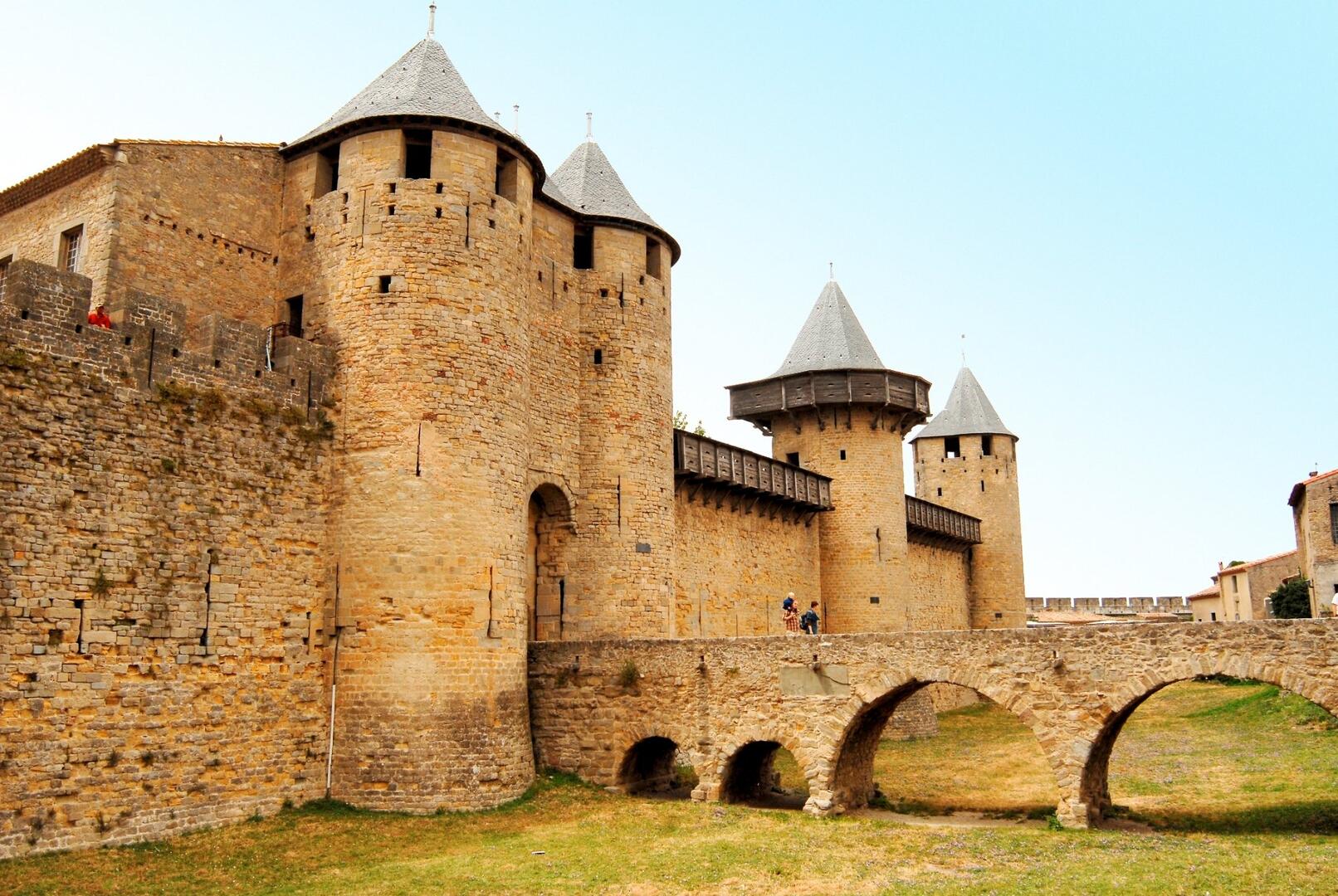 chateau comtal Cité Médiévale Carcassonne 01 crédit photo david Nakash.jpg