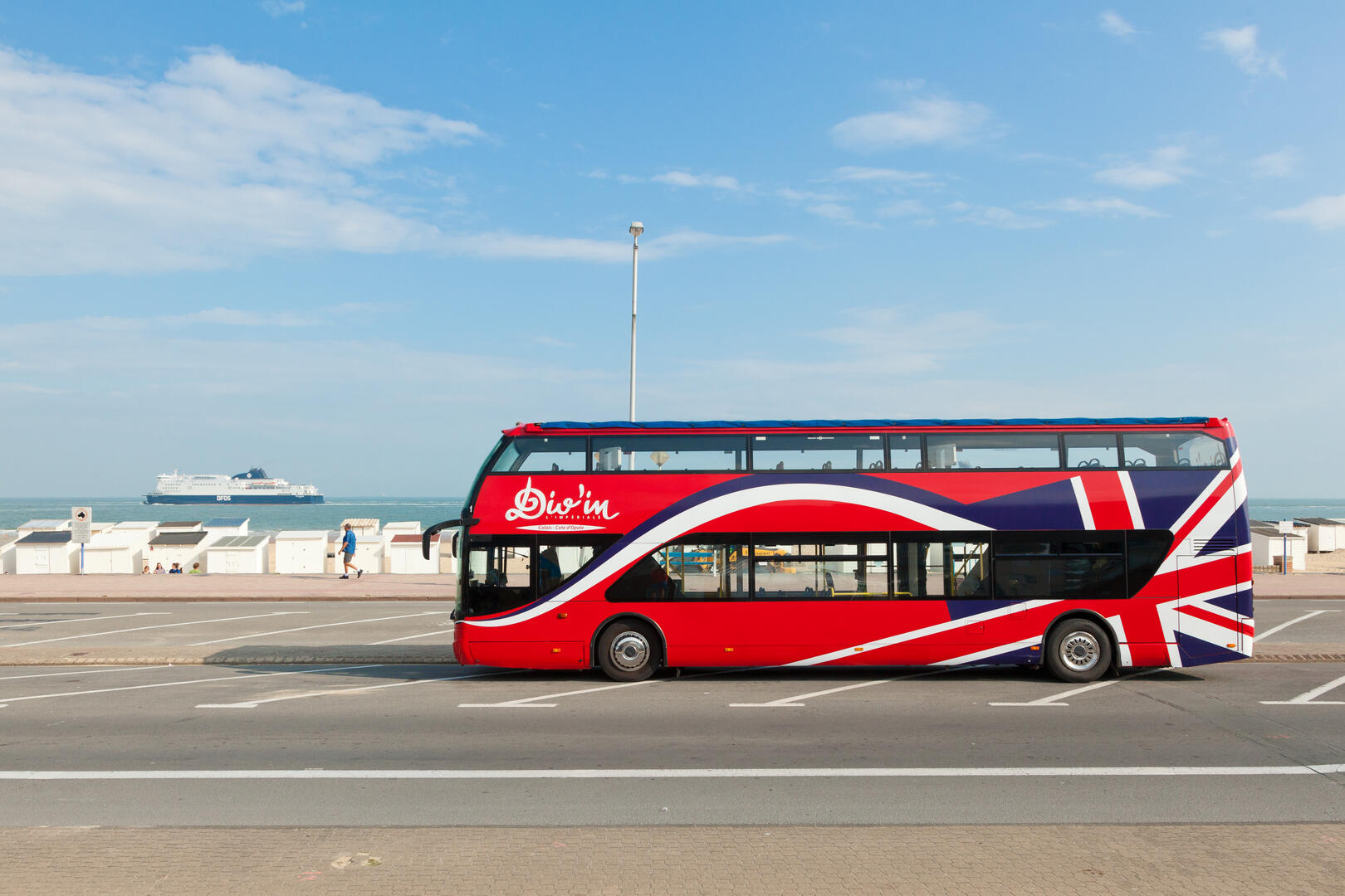 Autobus-Divin-Photo-Office-de-Tourisme-Calais-Cote-d-Opale.jpg