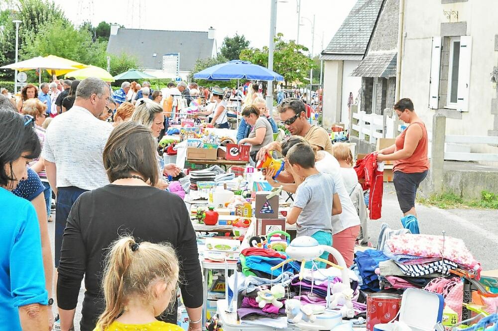 Vide grenier Berric.jpg