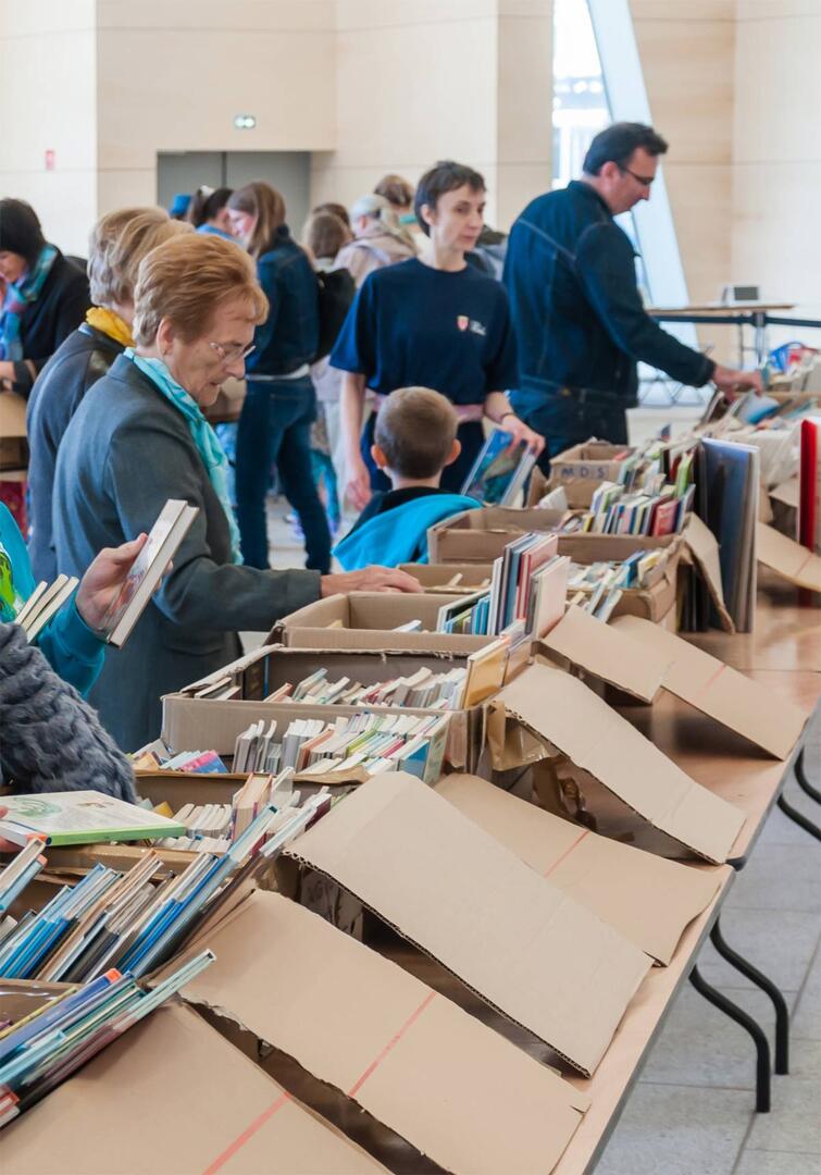 braderie du Livre 23 et 24 juin.jpg