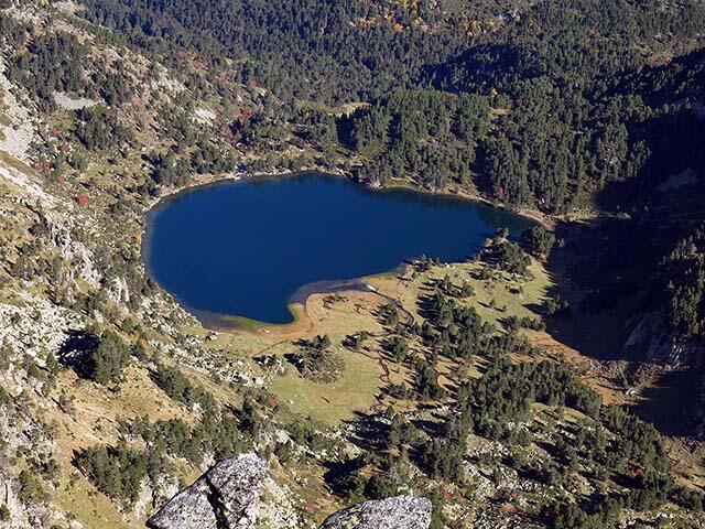 etang depuis le roc blanc.jpg