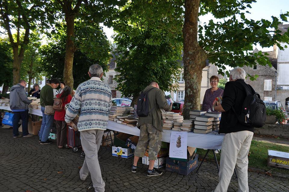 Foire_Livres_Mediatheque_Faouët.jpg
