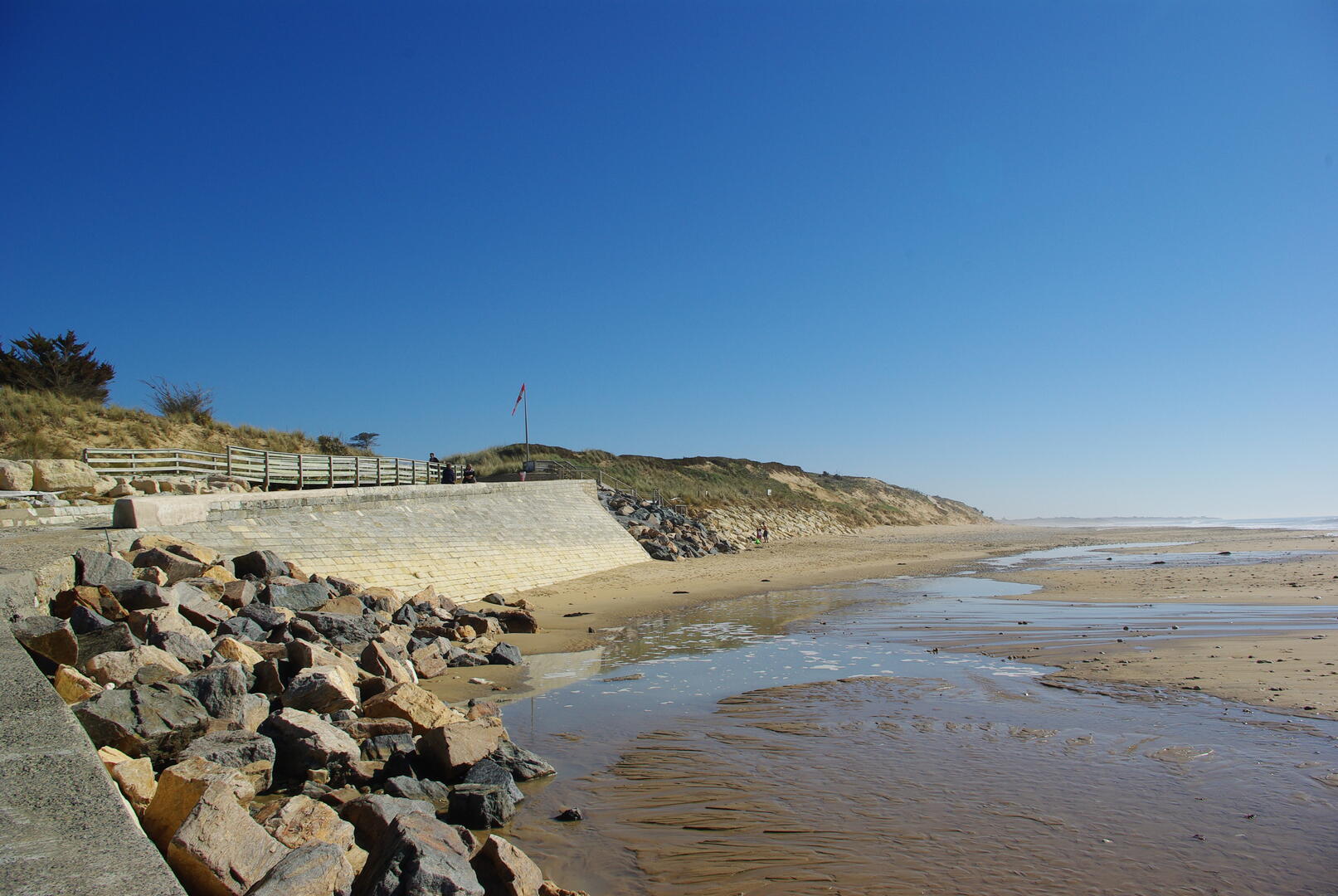 plage-du-petit-sergent-du-bois-plage©SPL Destination Ile de Ré (6).jpg