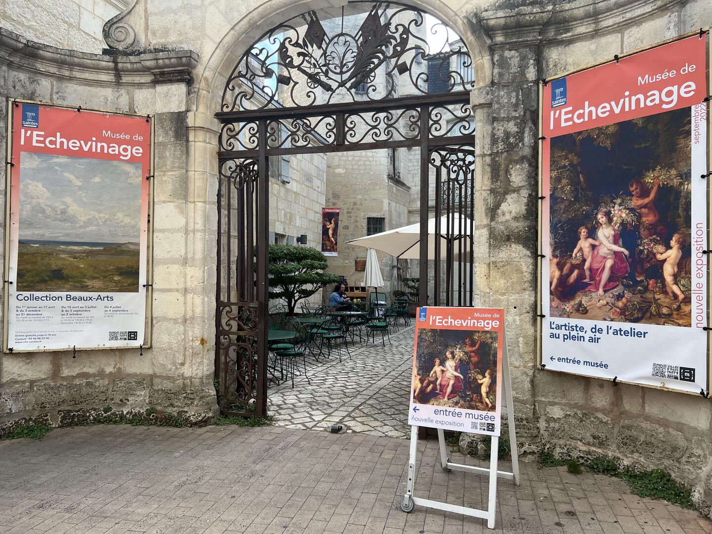 Echevinage - Façade 2023 (1).JPG