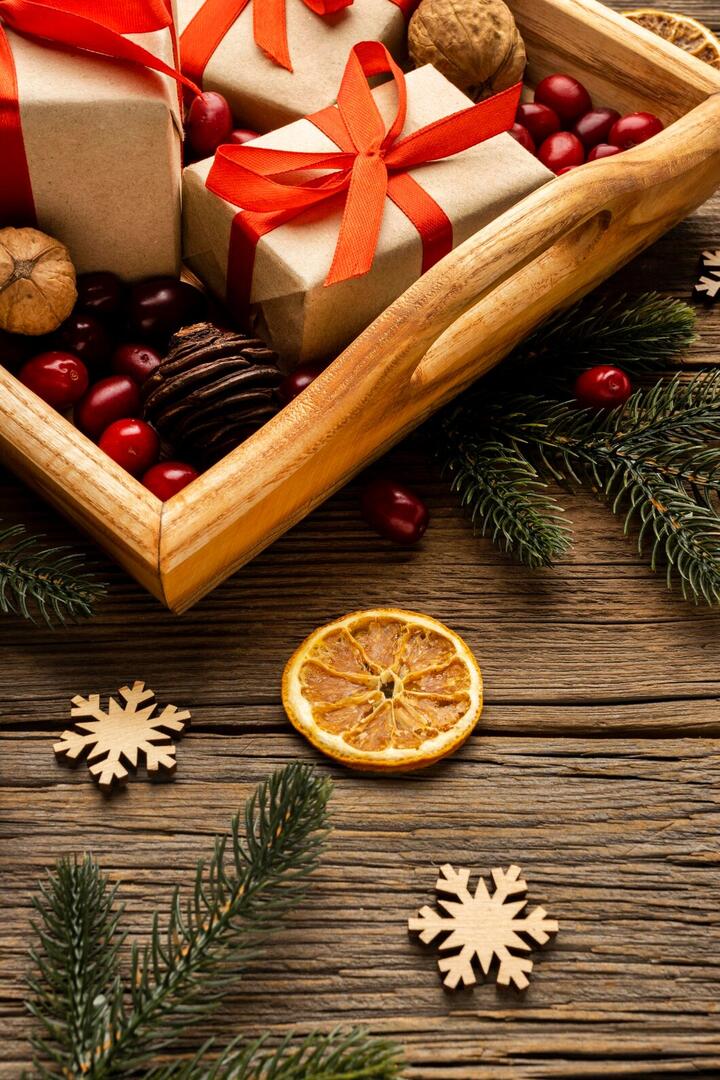 assortiment-elements-noel-angle-eleve_23-2148719883.jpg