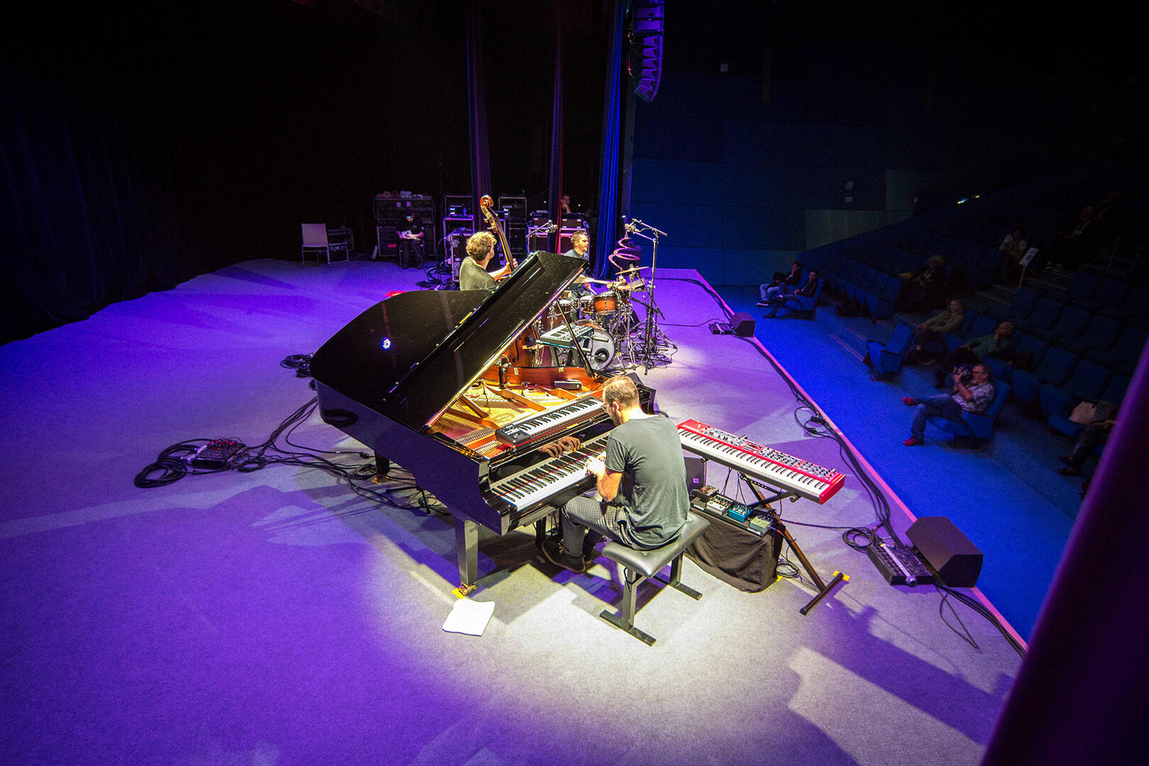 Foehn_trio@Jeff Van Straelen.jpg