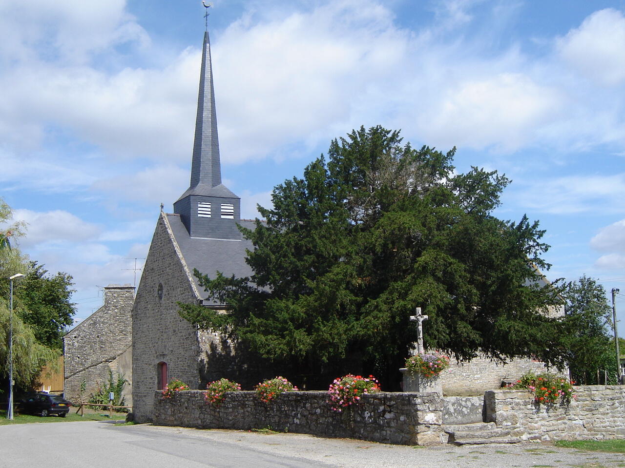 Chapelle Lesnoyal.JPG