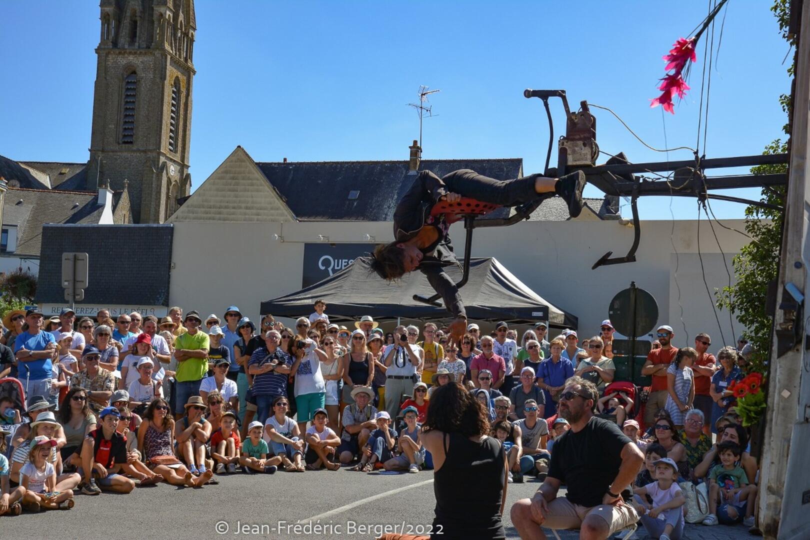 Inopiné Festival Questembert 2022 - Point de vue par la Cie Sacorde ©Jean-Frédéric Berger.jpg