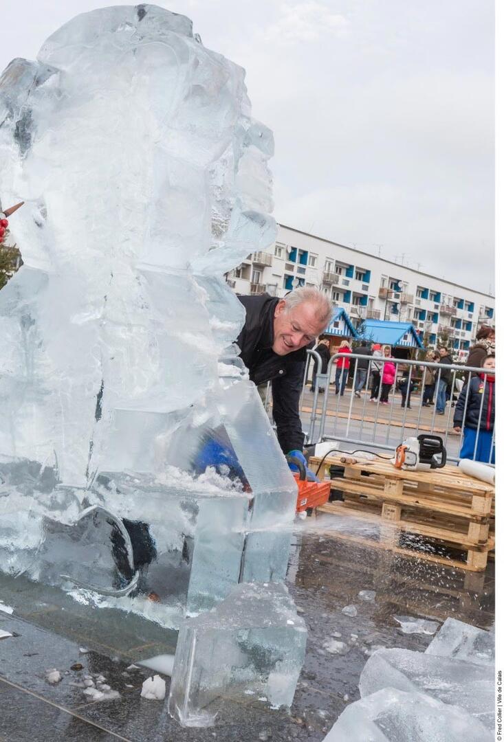 Ice & Fire 14 décembre place d'armes.jpg
