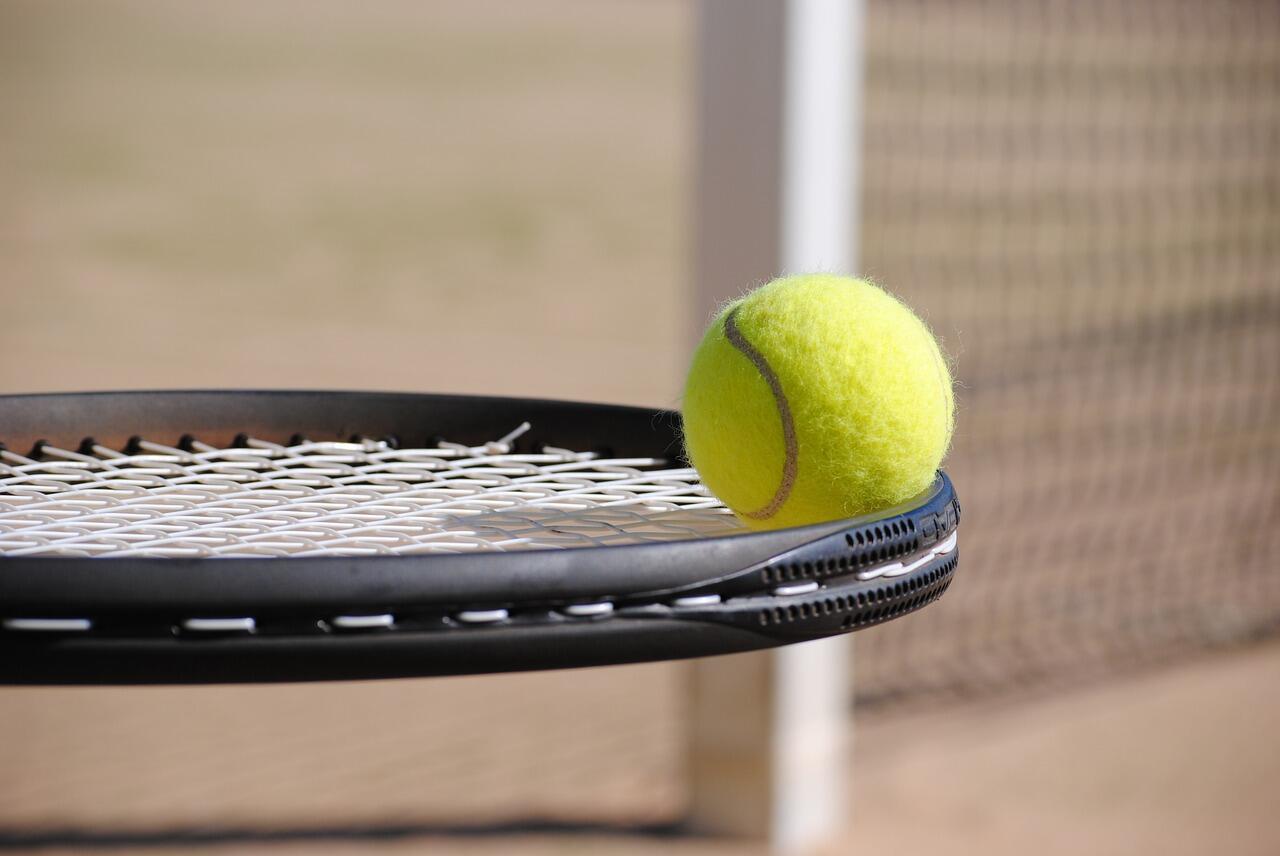 tennis-2042725_1280.jpg