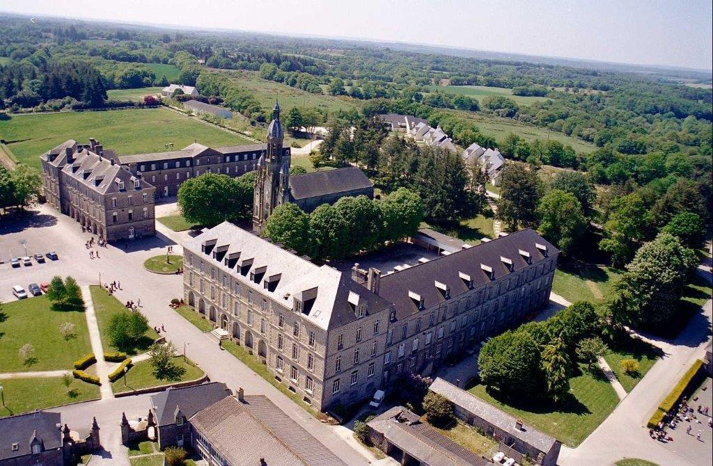 Hostellerie_StMichel_Priziac.jpg