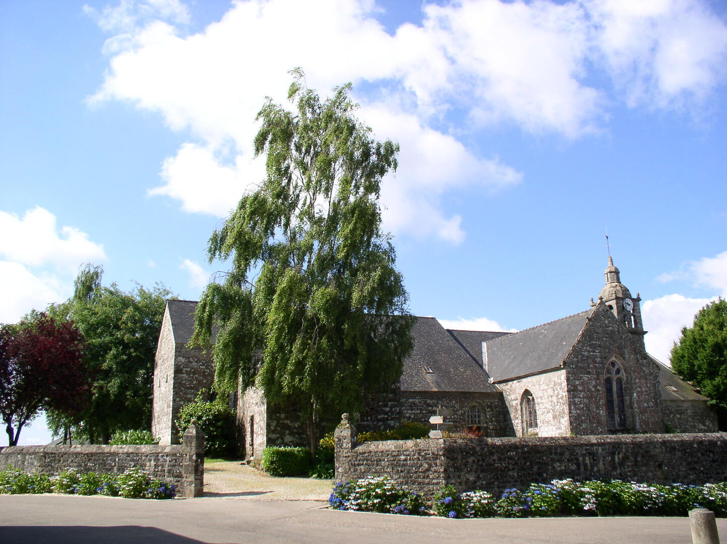 Eglise_StSamuel_LeSaintMairieLe Saint©Mairie Le Saint (2).JPG