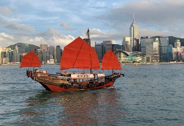 hong kong.jpg