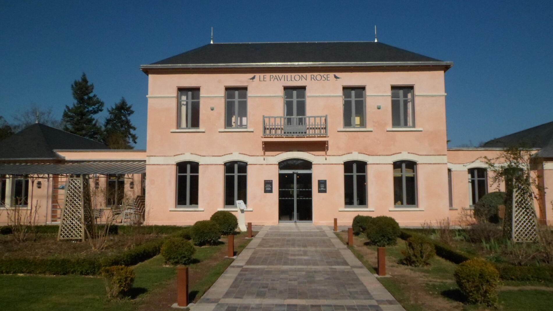 Pavillon_Rose_restaurant_boutique_La_Roche_Posay (3).JPG