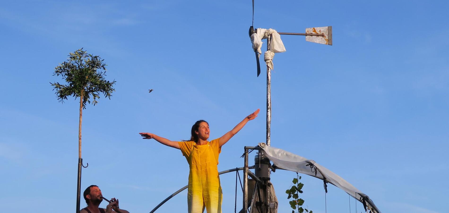 blois-agenda-202201-festivalviteautheatre_cieduhasard_echappeebelle.jpeg