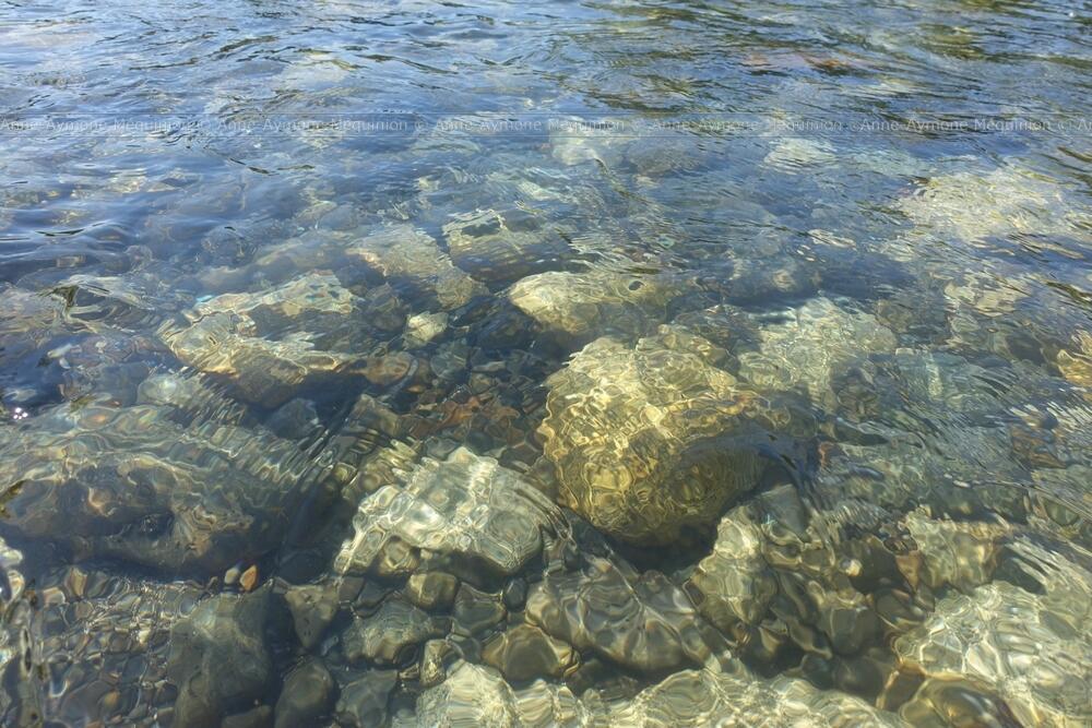 AA. Méquinion - L'eau 1 (fil) (002).jpg