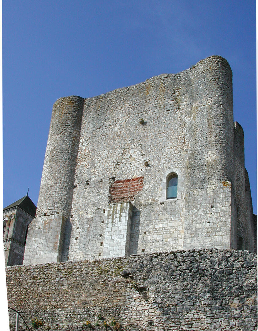Musées_de_Chauvigny.jpg