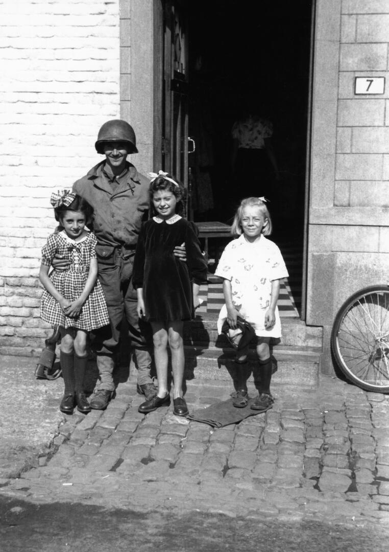 WW2 - Yves Bourdon044.jpg