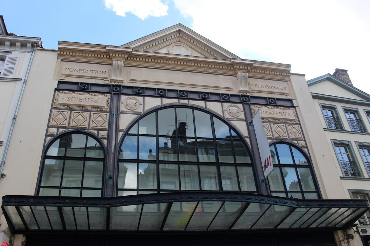 Bâtiment H&M © Laëtitia Dagard.JPG