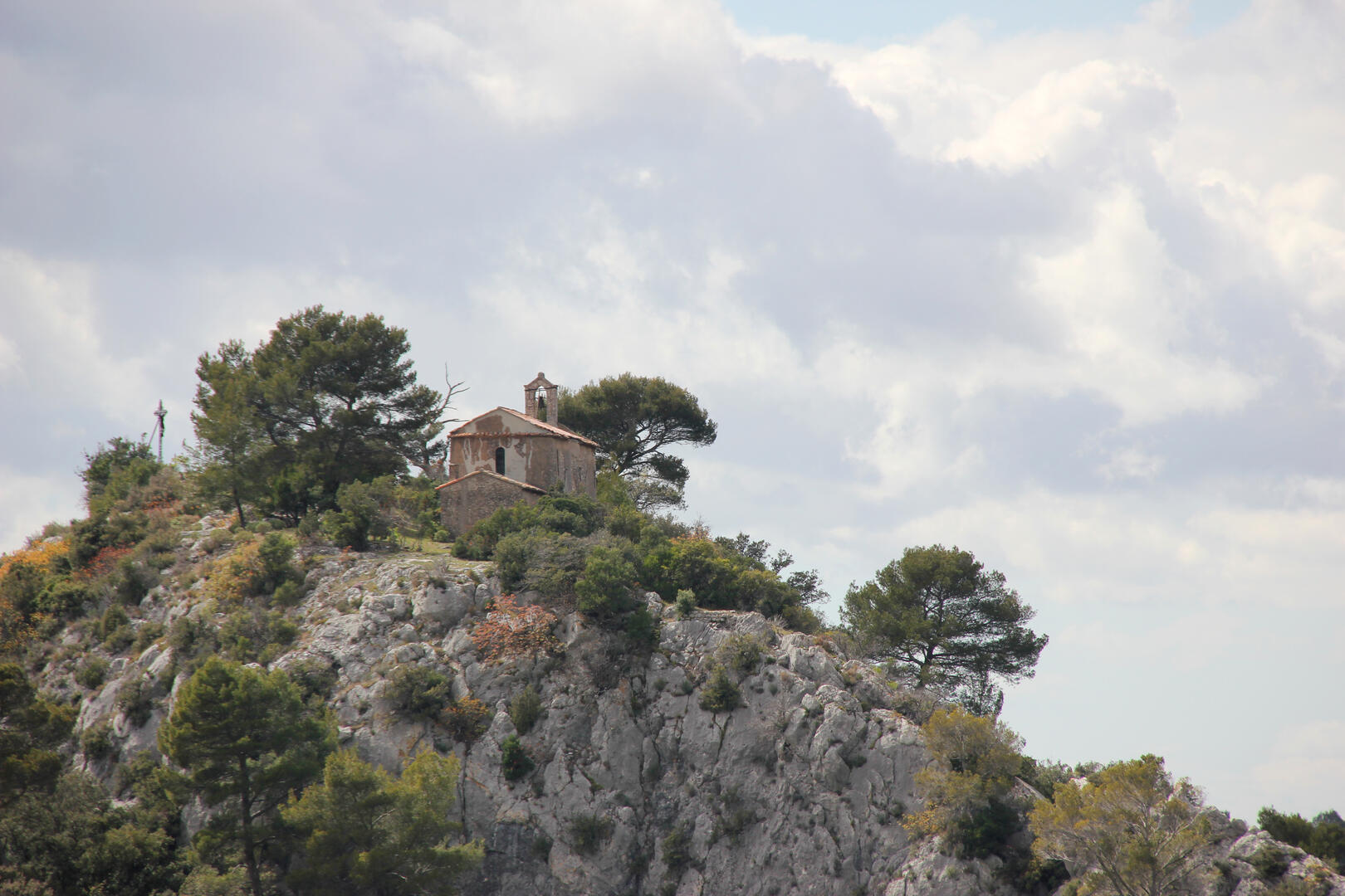 chapelle Notre Dame d'Orgnon-defens-Saint-Zacharie-OTI Aubagne.jpg