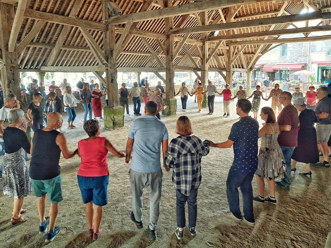 B2 - initiation danses bretonnes 2107 ©OTPRM Sarah Bourveau.jpeg