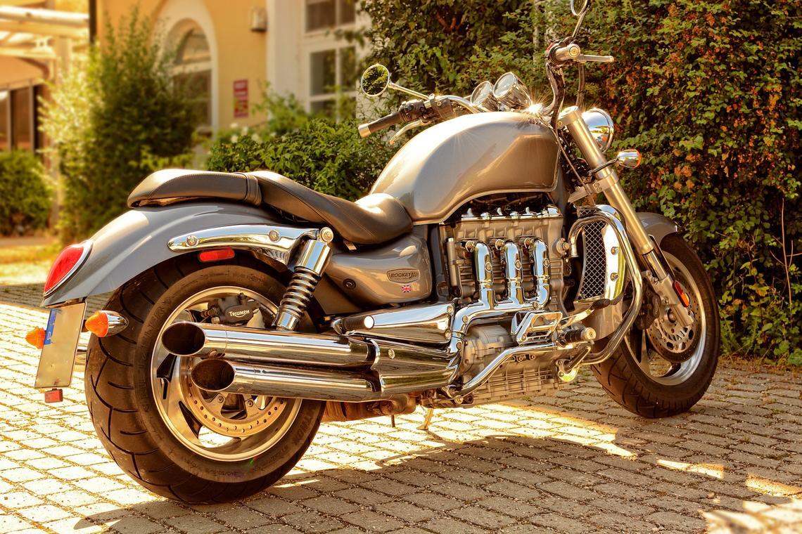 Moto_La_Roche_Posay ©Pixabay (4).jpg