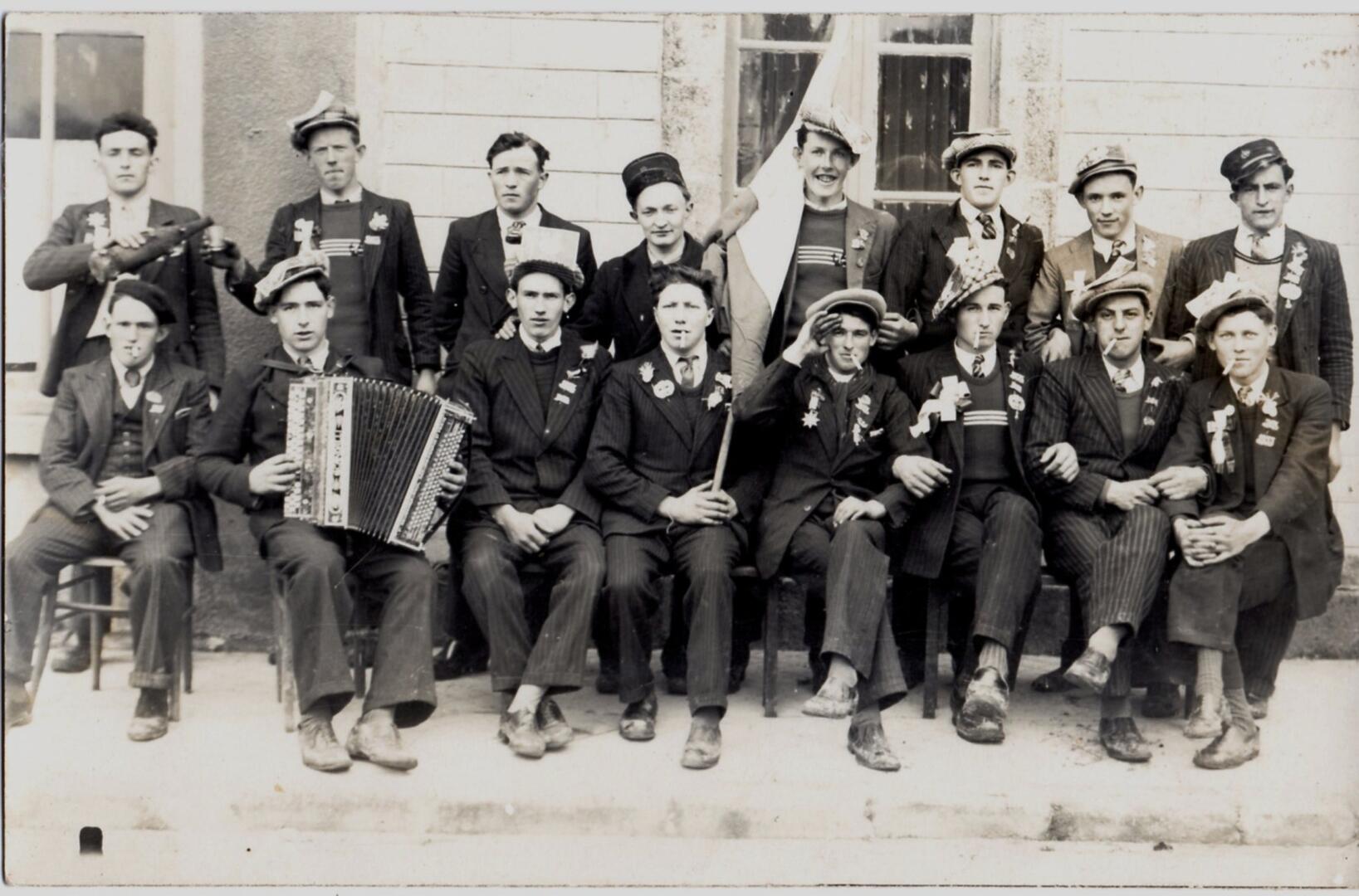 Visionnage_Fonds_Photographie_Joseph_Cadic_Langonnet_Janvier2023.jpg