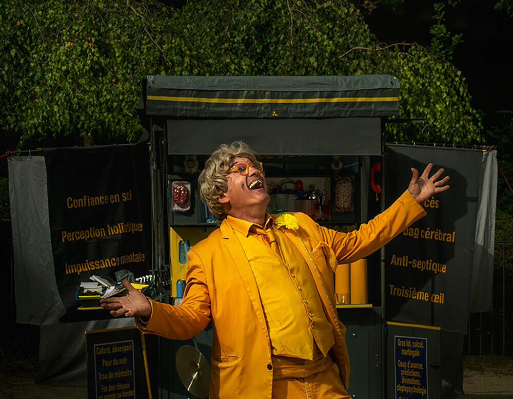 clown magicien tout doit disparaitre - feux d'hiver 27 au 31 dec.jpg